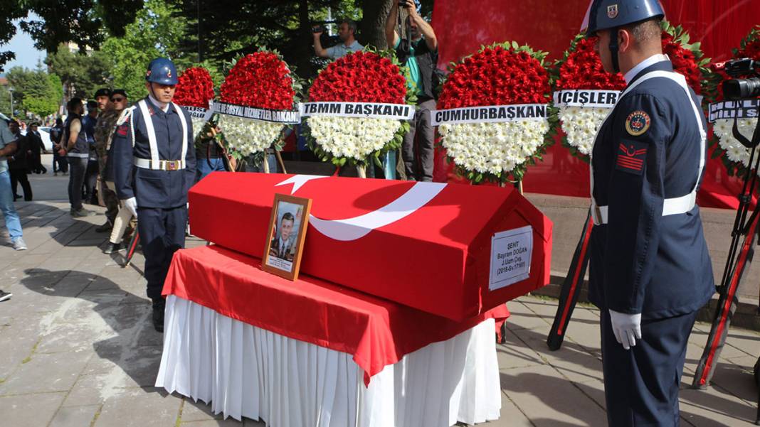 Türkiye Şırnak şehitlerini uğurladı 1