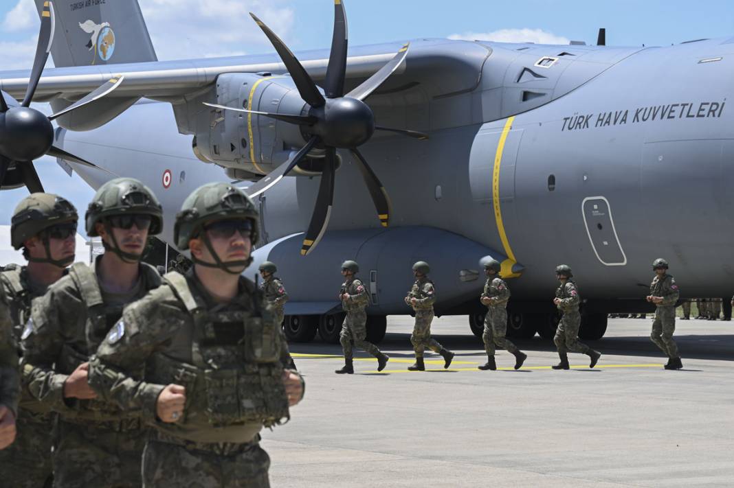 Türk komandoları Kosova'da 1