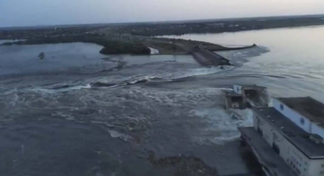 Kahovka Barajı'nın yıkımı uydudan görüntülendi 10