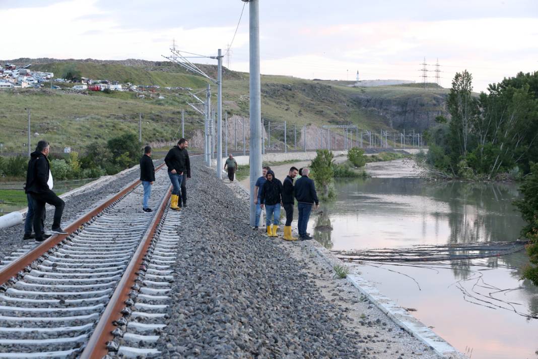 Ankara'da kabus bitmiyor: AFAD ve ABB'den saatli uyarı 9