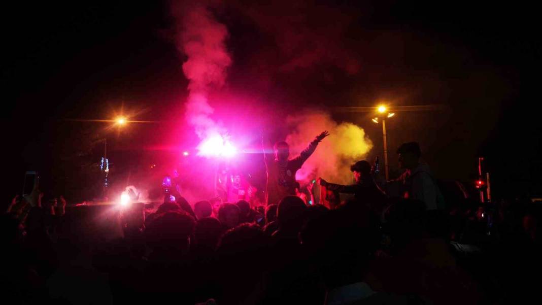 Şampiyon Galatasaray! Türkiye'nin dört bir yanında coşkulu kutlama 5