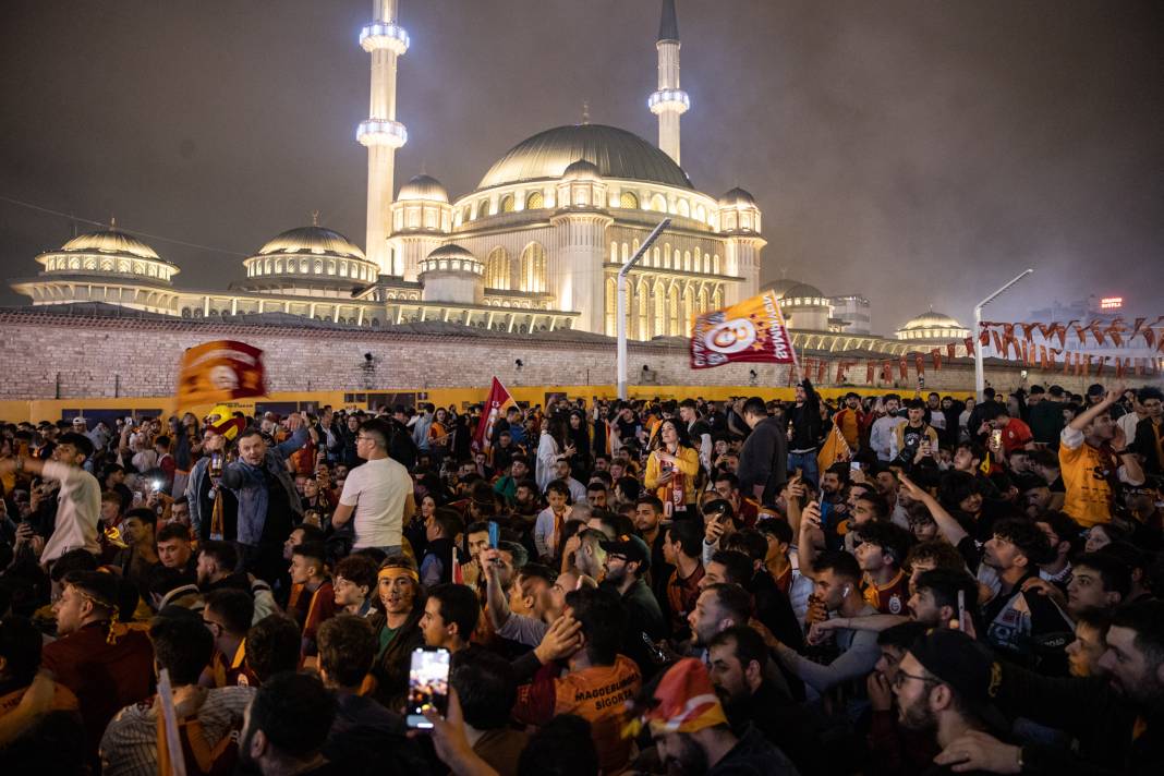 Şampiyon Galatasaray! Türkiye'nin dört bir yanında coşkulu kutlama 20