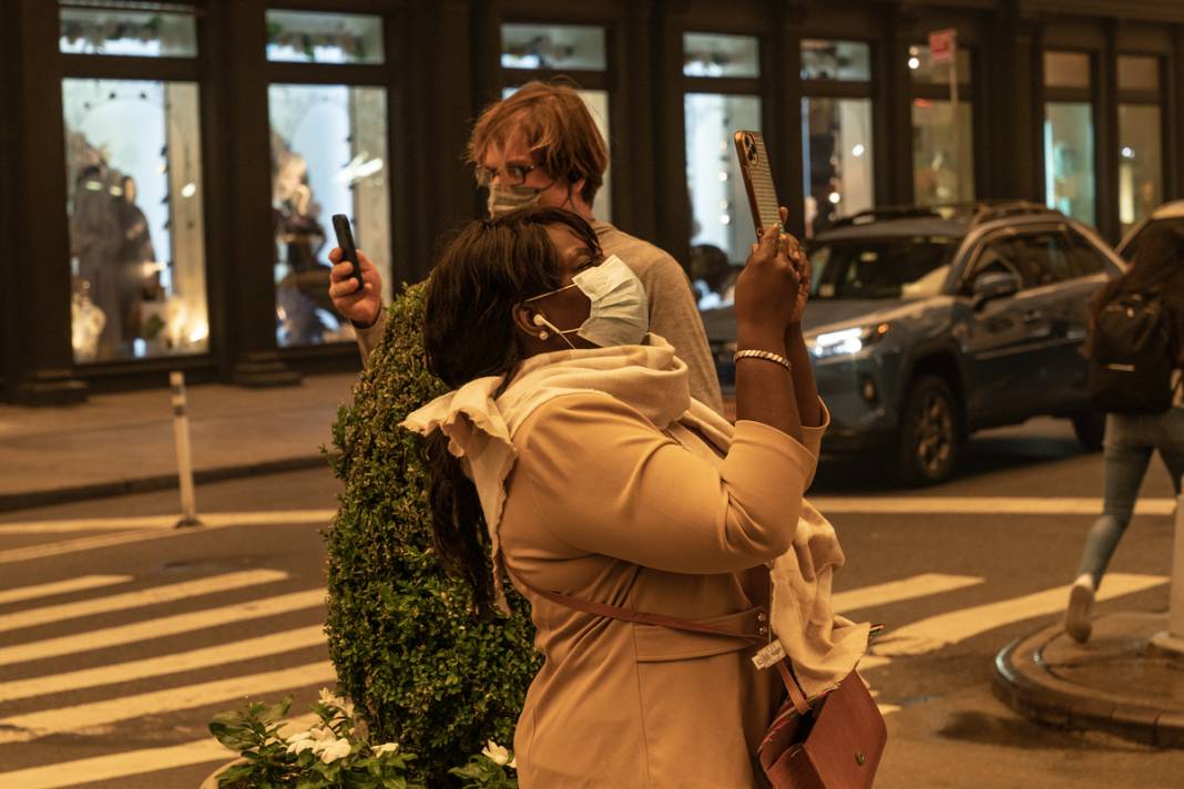 Kovid-19'dan sonra şimdi de 'hava kirliliği' alarmı: ABD'de maskeler geri döndü 7
