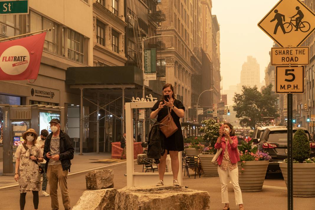 Kovid-19'dan sonra şimdi de 'hava kirliliği' alarmı: ABD'de maskeler geri döndü 3
