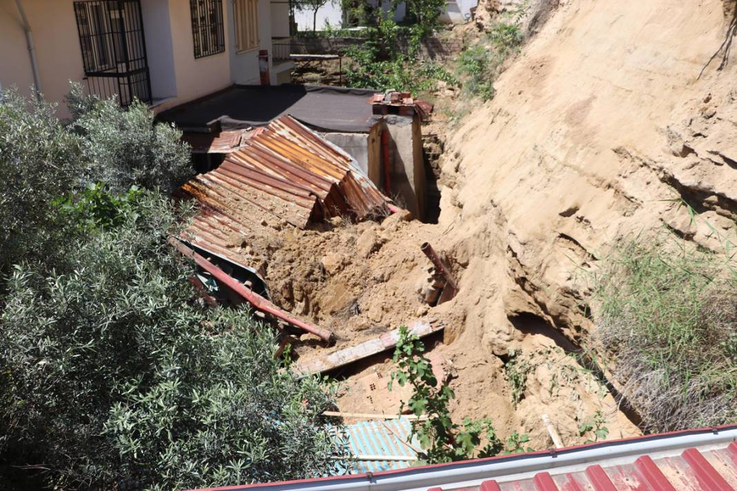 5 Haziran'da başladı halen devam ediyor: Evler yıkıldı taş üstünde taş kalmadı... 10