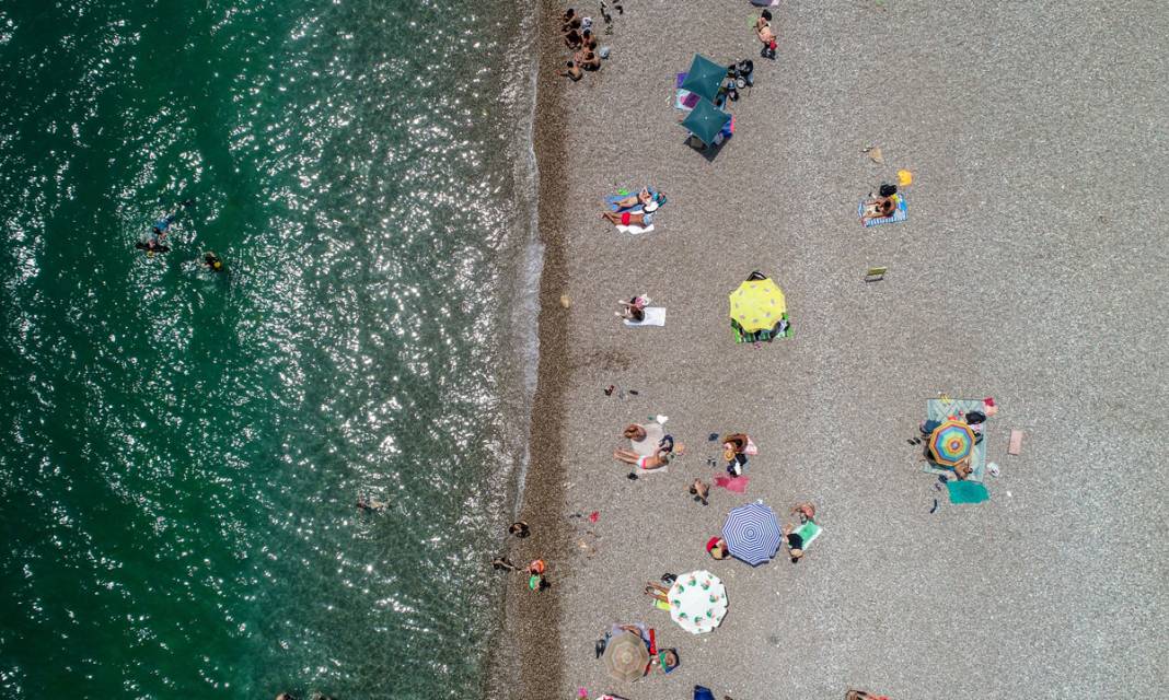 Antalya'da plaj keyfi cep yakıyor: Bir aylık loca, bir yıllık ev kirasına denk 2