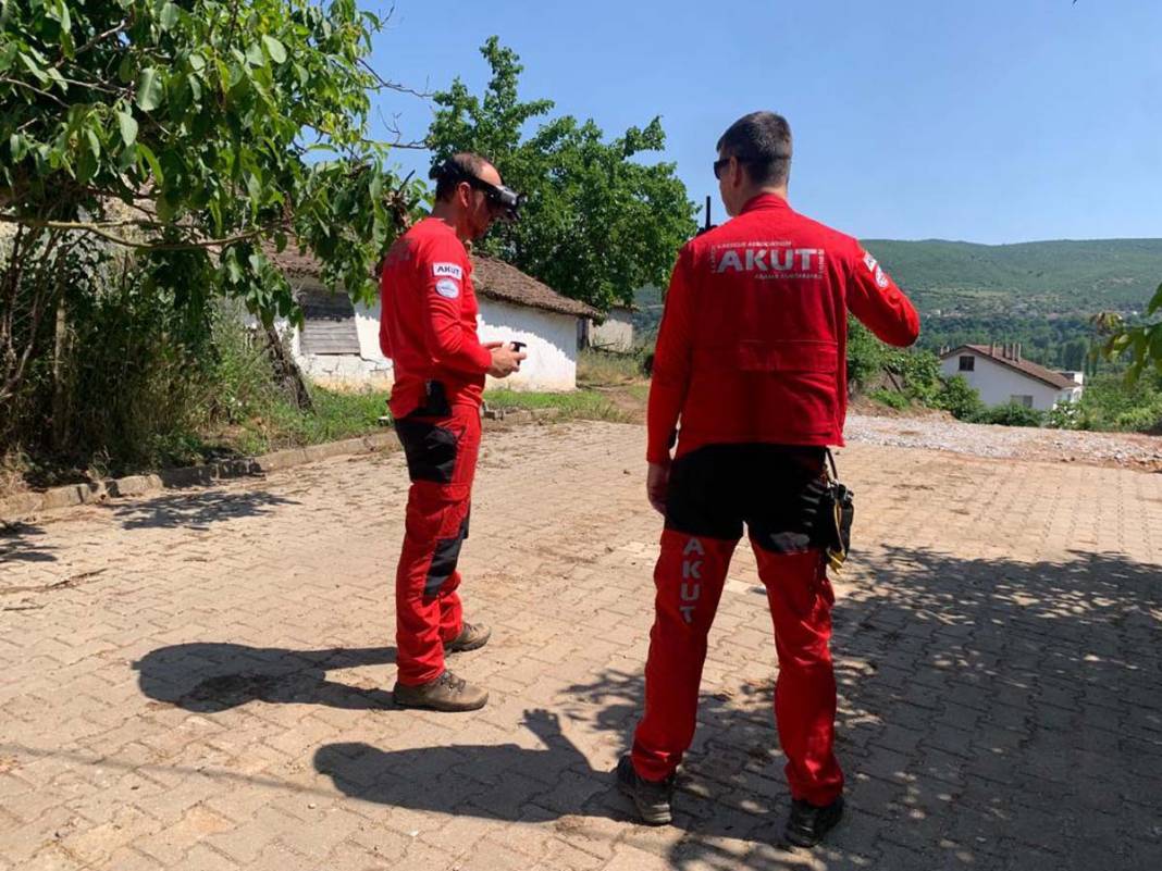 Bakan Mehmet Şimşek'in hoca Korhan Berzeg 13 gündür kayıp! Aramalarda yırtıcı kuş detayı 6