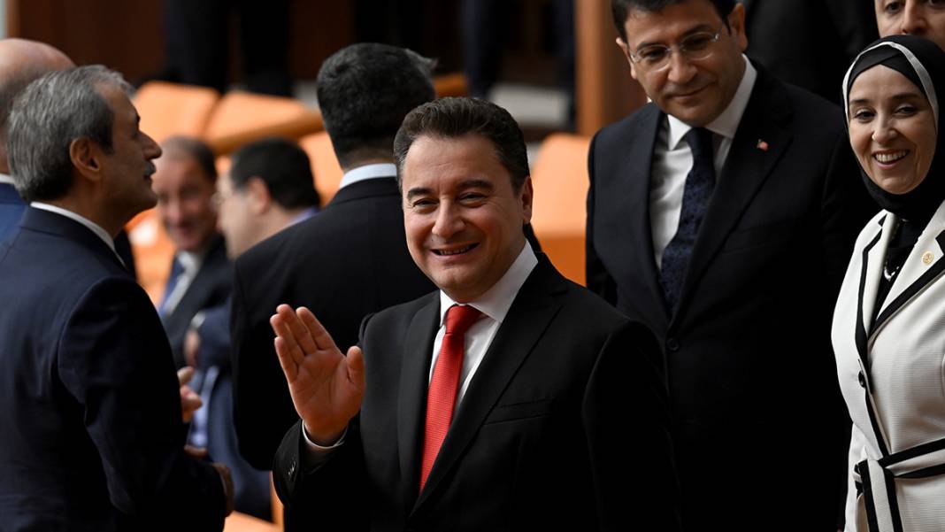 İşte Meclis'te yeni yasama döneminden kareler... 23