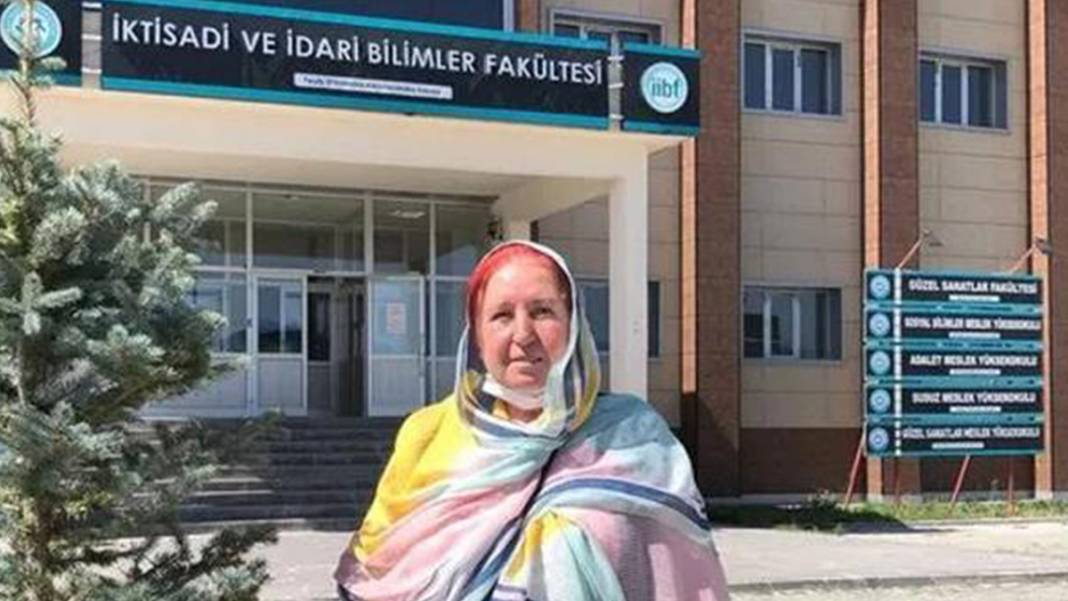 68 yaşındaki üniversite öğrencisi köyden online derslere katılıyor: Hayat bana yılmamayı öğretti 5