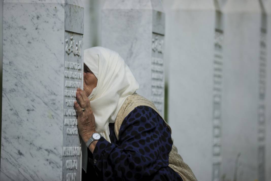 Bosna Hersek'in 28 yıldır kanayan yarası: Srebrenitsa'da katledilenler defnedilecek 2