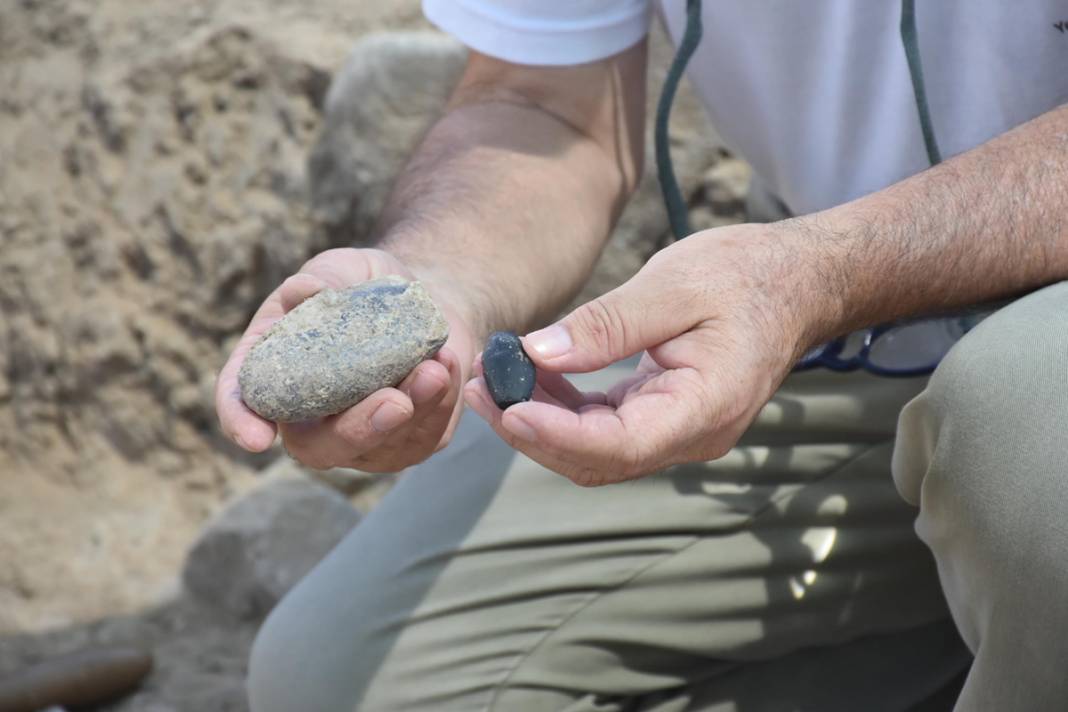 Tarihe ışık tutan iki taş! İzmir'in göbeğinde heyecanlandıran keşif 6