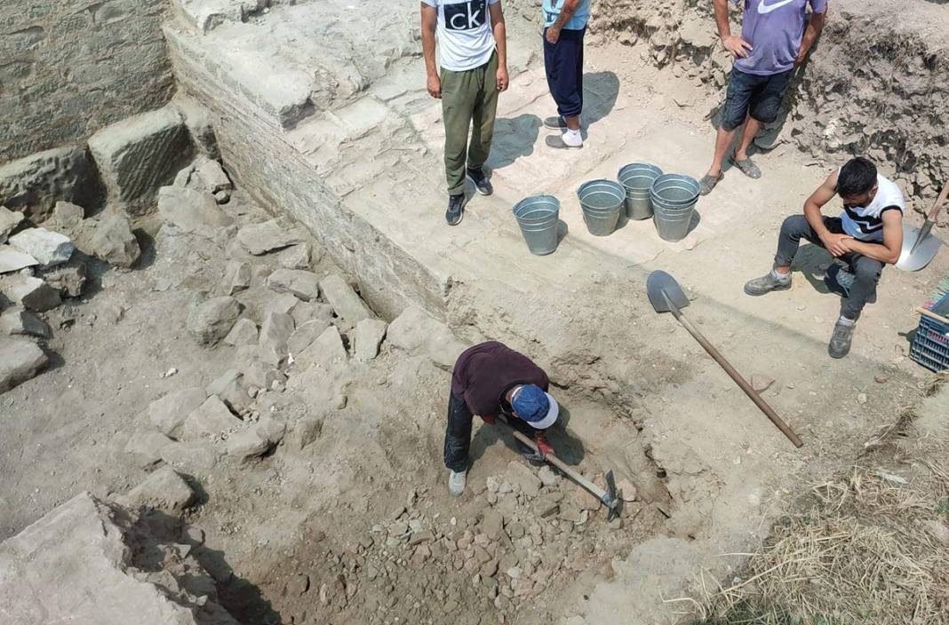 Trakya'nın en büyüğü ortaya çıktı: Bölgenin tarihini binlerce yıl geriye götüren buluntu 5