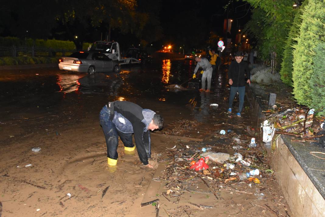 Ordu'yu hem sel hem heyelan vurdu! 12