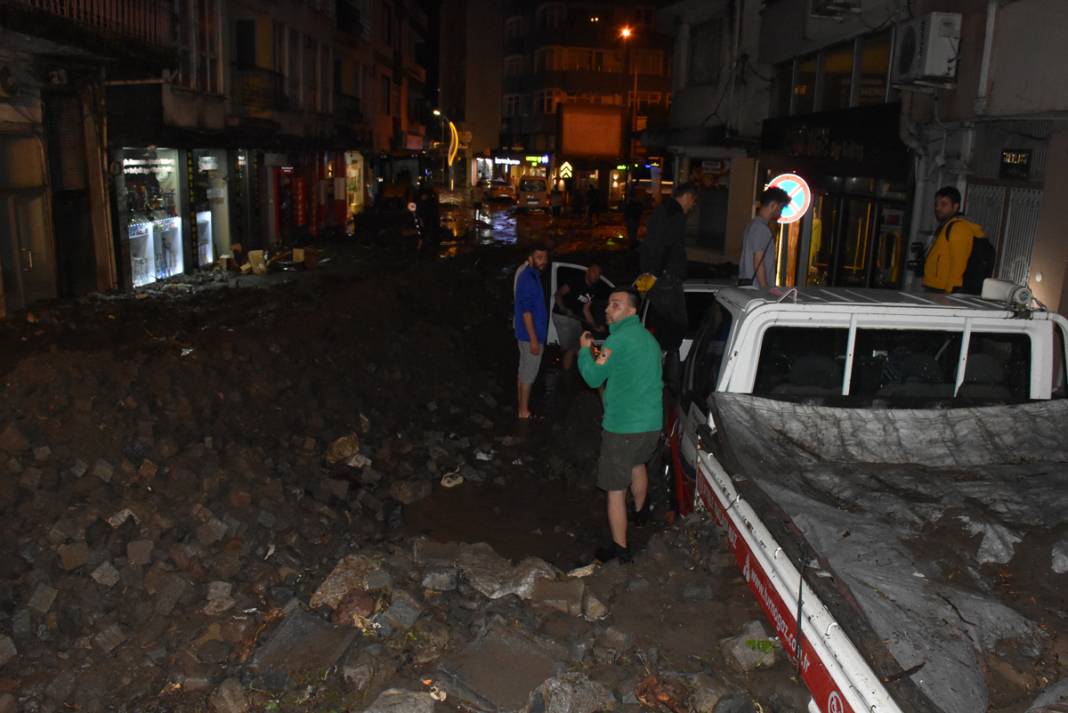 Ordu'yu hem sel hem heyelan vurdu! 15