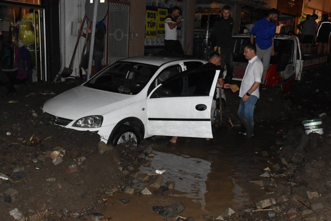 Ordu'yu hem sel hem heyelan vurdu! 9