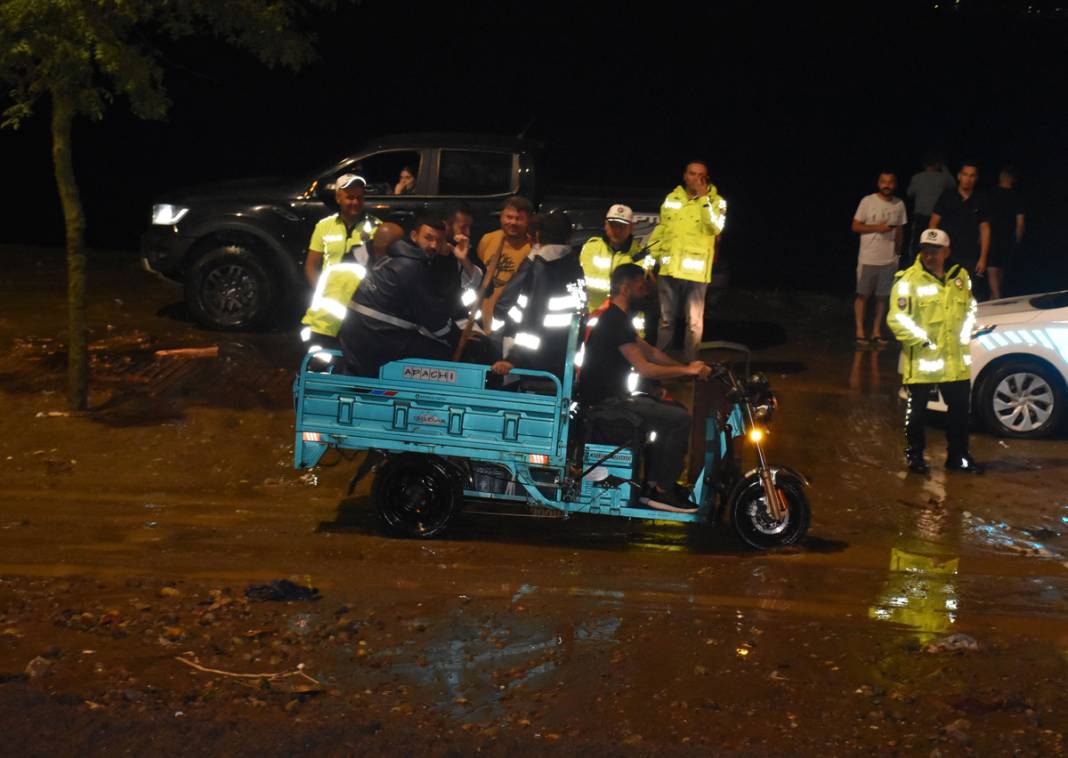 Ordu'yu hem sel hem heyelan vurdu! 7