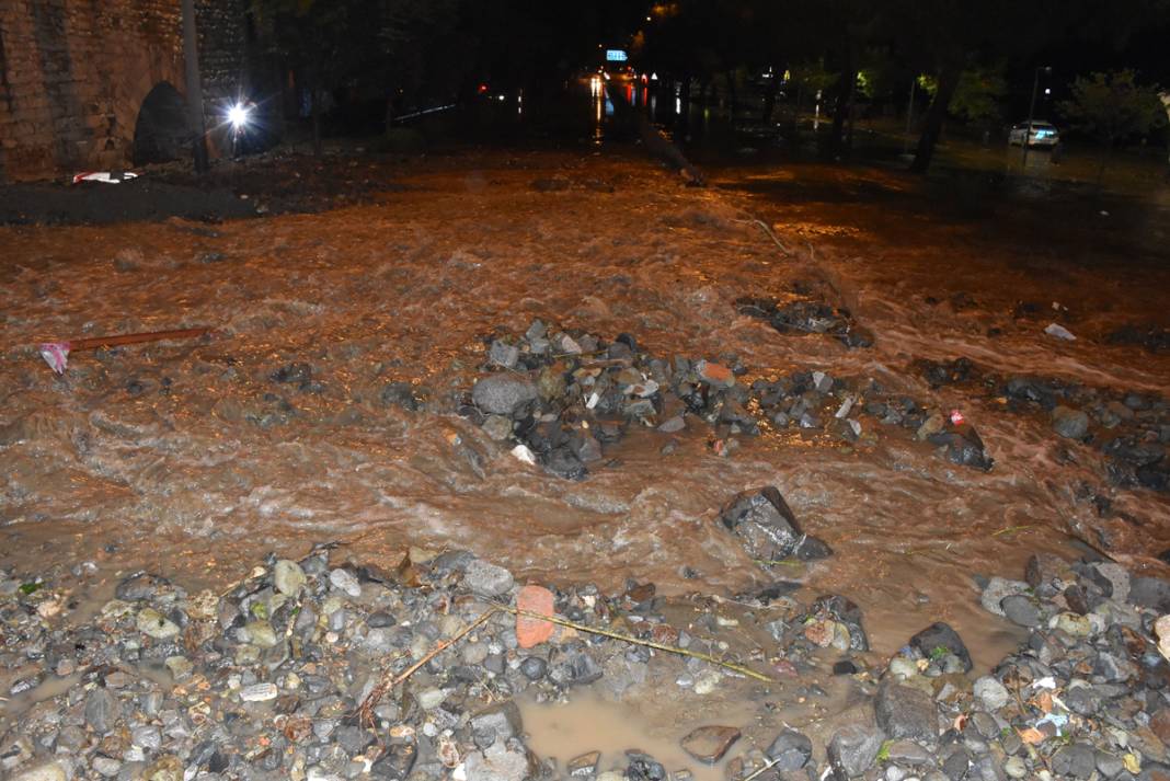 Ordu'yu hem sel hem heyelan vurdu! 5