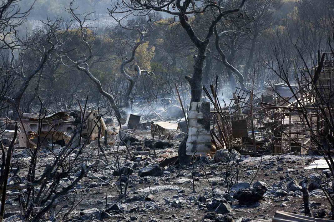 Rodos'taki yangın altıncı gününde: Binlerce kişi tahliye edildi 13