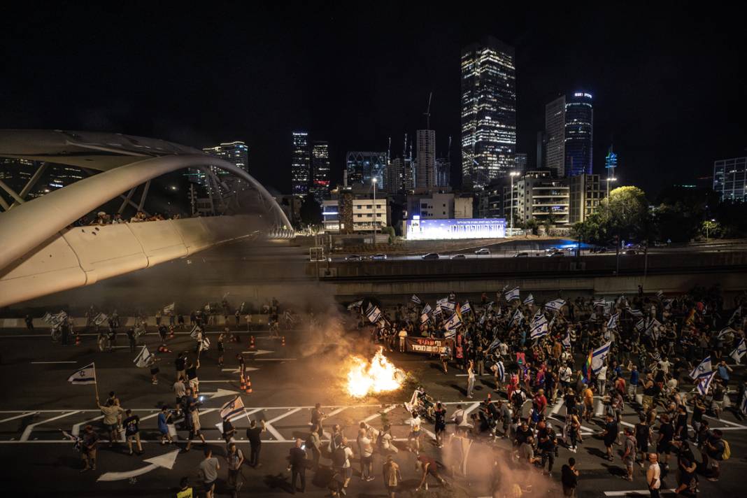 İsrail'de 'yargı' krizi: Netanyahu da halk da geri adım atmıyor 7