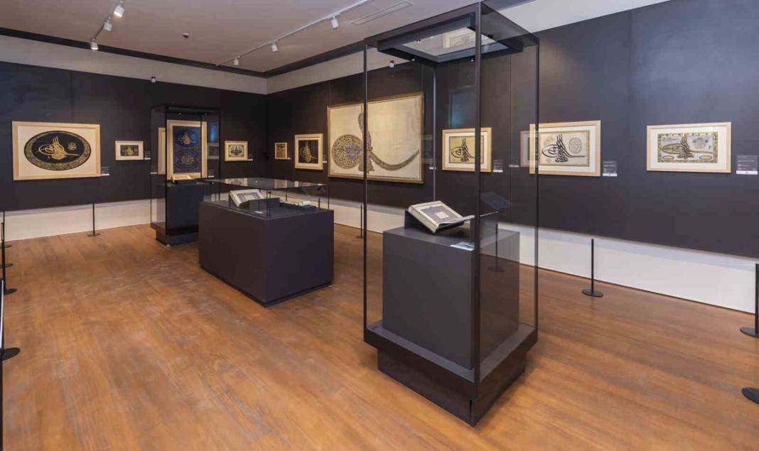 Hepsi Topkapı Sarayı depolarından çıktı: Büyüleyici eserler 'Hazine Koğuşu'nda 16