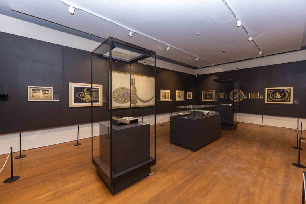 Hepsi Topkapı Sarayı depolarından çıktı: Büyüleyici eserler 'Hazine Koğuşu'nda 5