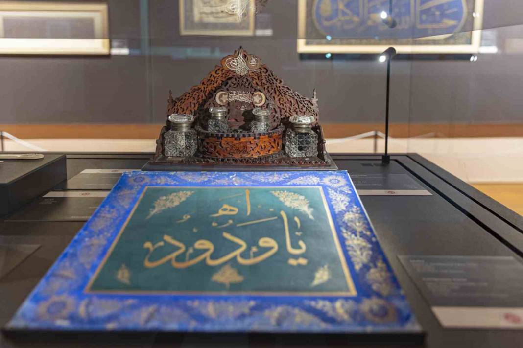 Hepsi Topkapı Sarayı depolarından çıktı: Büyüleyici eserler 'Hazine Koğuşu'nda 4