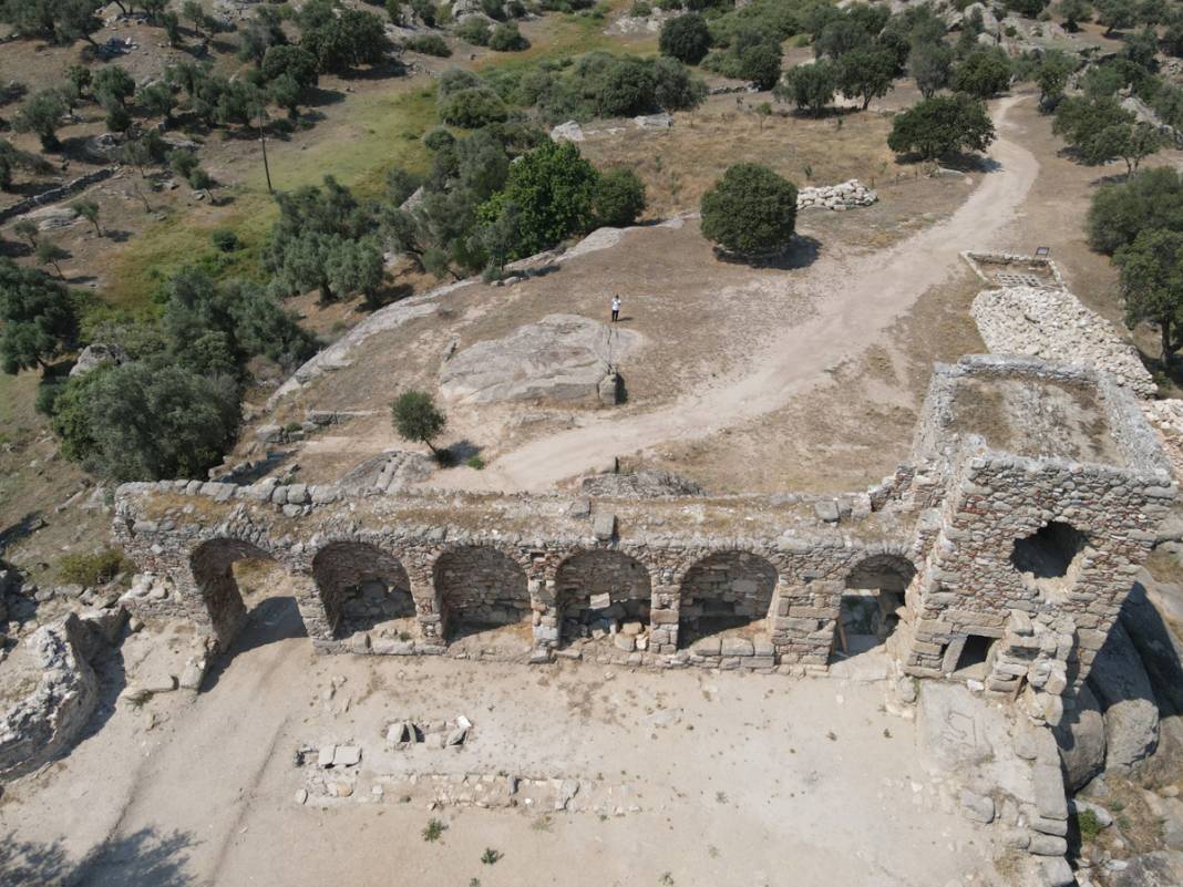 Herakleia Antik Kenti'nde 7 mekandan oluşan bir ev ortaya çıktı 4