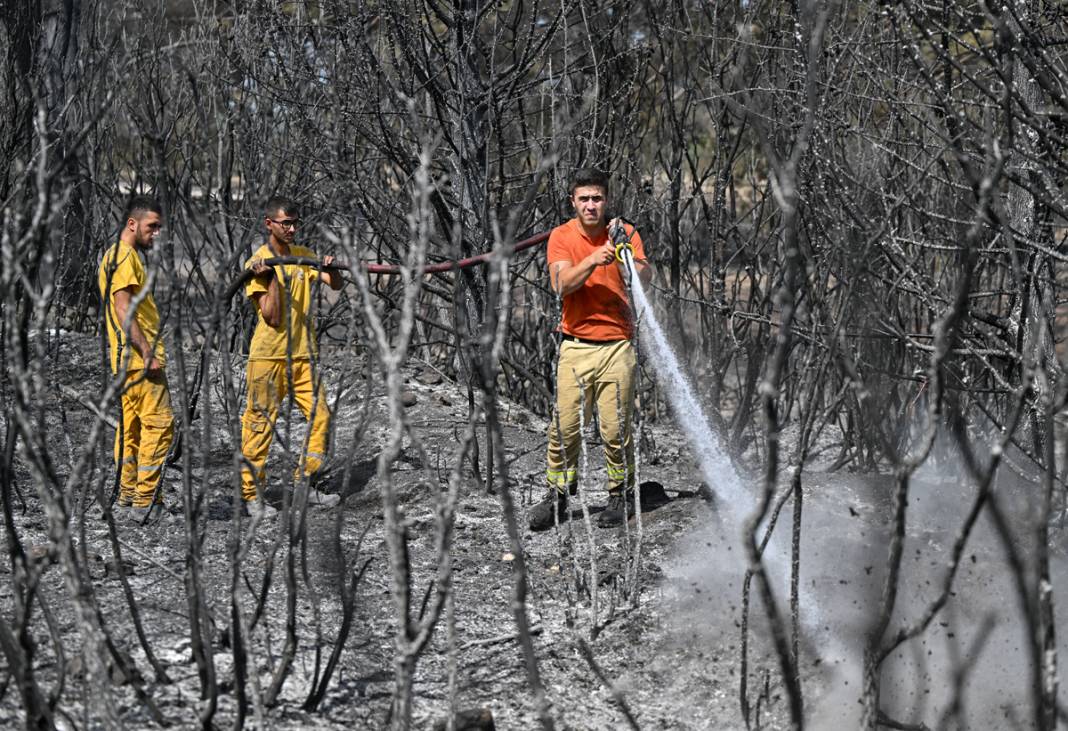 Kınık'taki görüntüler yürekleri burktu: Yangının bilançosu ortaya çıktı 12