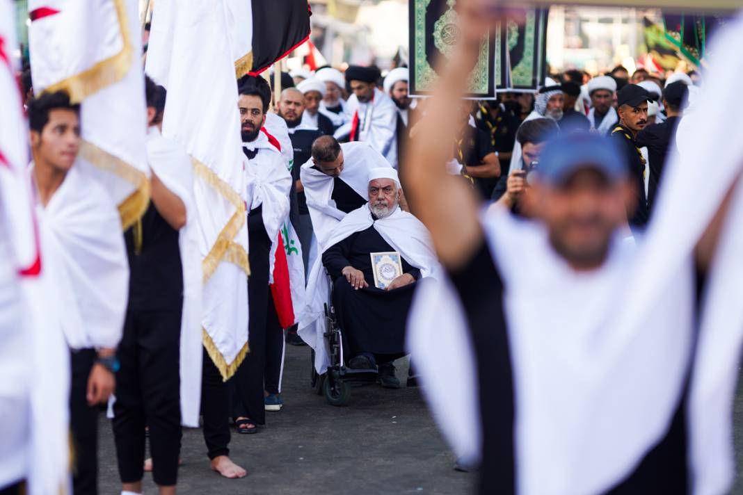 Kur'an yakma eylemleri Kerbela'da protesto edildi: Binlerce Sadr destekçisi katıldı 21