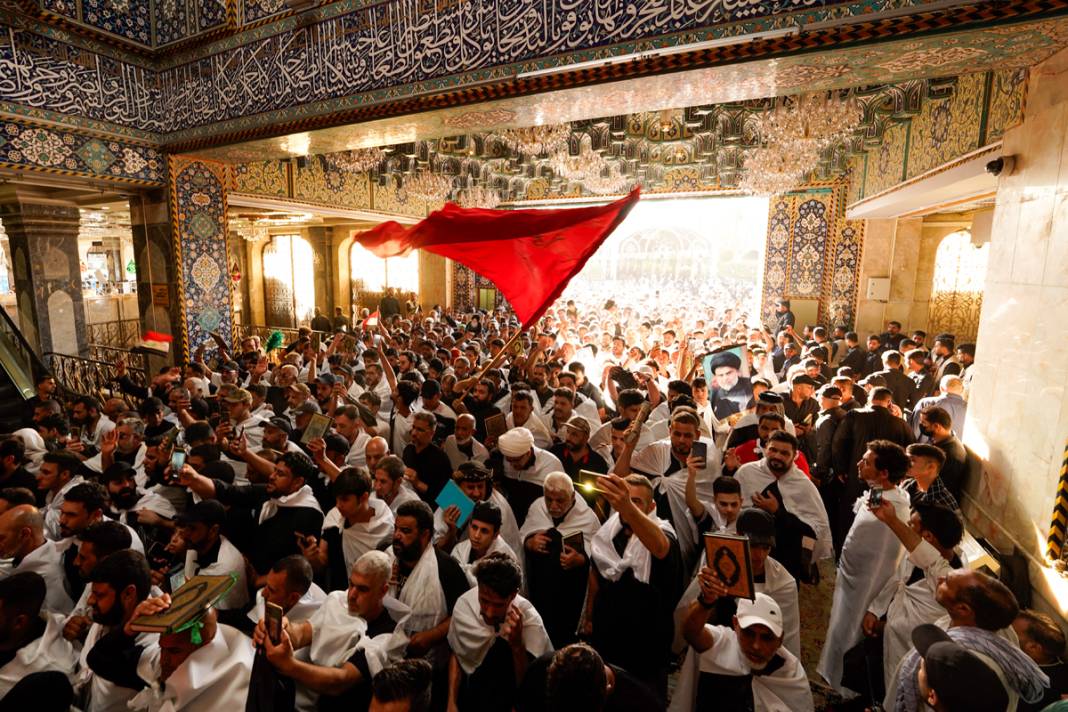 Kur'an yakma eylemleri Kerbela'da protesto edildi: Binlerce Sadr destekçisi katıldı 12