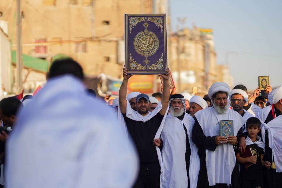 Kur'an yakma eylemleri Kerbela'da protesto edildi: Binlerce Sadr destekçisi katıldı 8