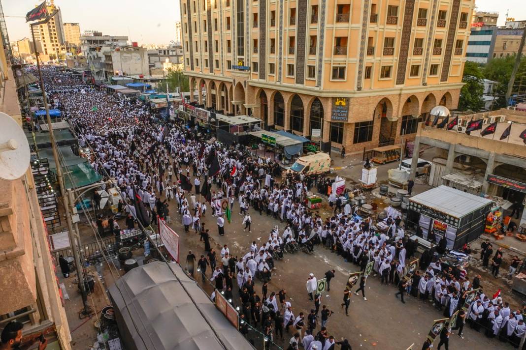 Kur'an yakma eylemleri Kerbela'da protesto edildi: Binlerce Sadr destekçisi katıldı 4
