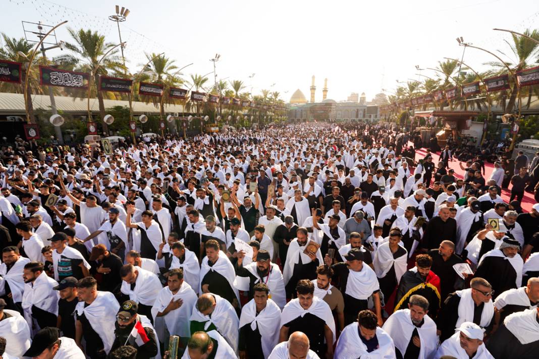 Kur'an yakma eylemleri Kerbela'da protesto edildi: Binlerce Sadr destekçisi katıldı 6