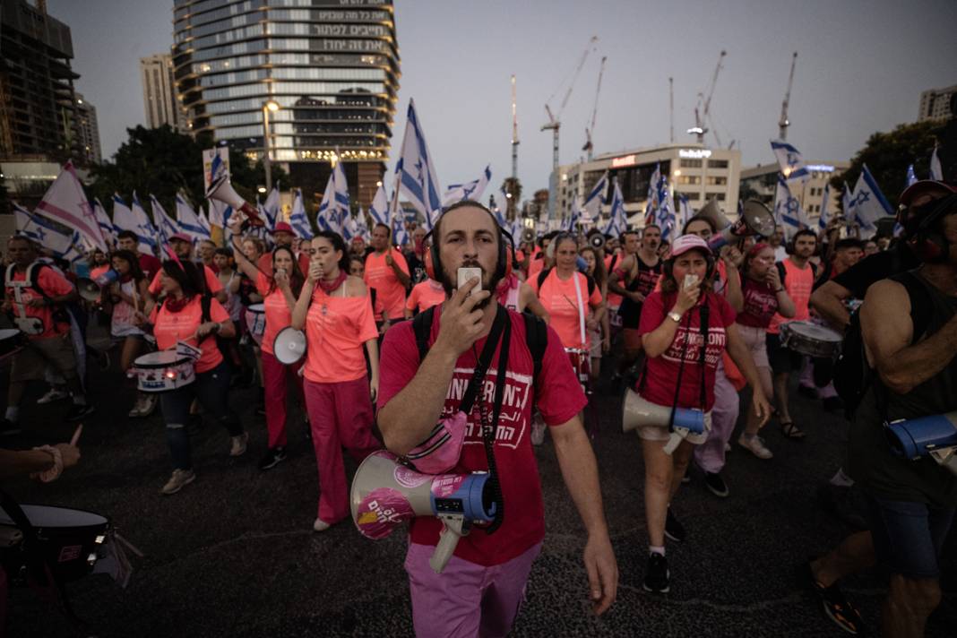 Netanyahu vazgeçmiyor İsrailliler direniyor: Kritik haftada meydan eylemcilerin 23