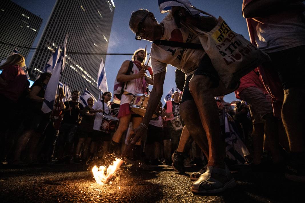 Netanyahu vazgeçmiyor İsrailliler direniyor: Kritik haftada meydan eylemcilerin 16