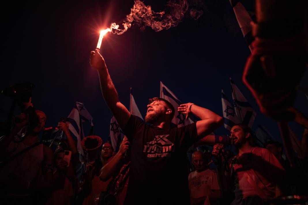 Netanyahu vazgeçmiyor İsrailliler direniyor: Kritik haftada meydan eylemcilerin 13