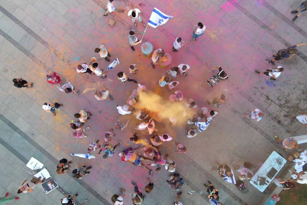 Netanyahu vazgeçmiyor İsrailliler direniyor: Kritik haftada meydan eylemcilerin 10