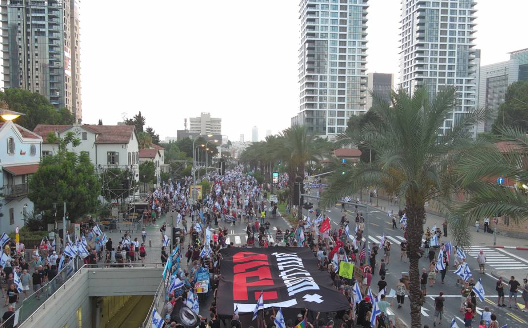 Netanyahu vazgeçmiyor İsrailliler direniyor: Kritik haftada meydan eylemcilerin 7