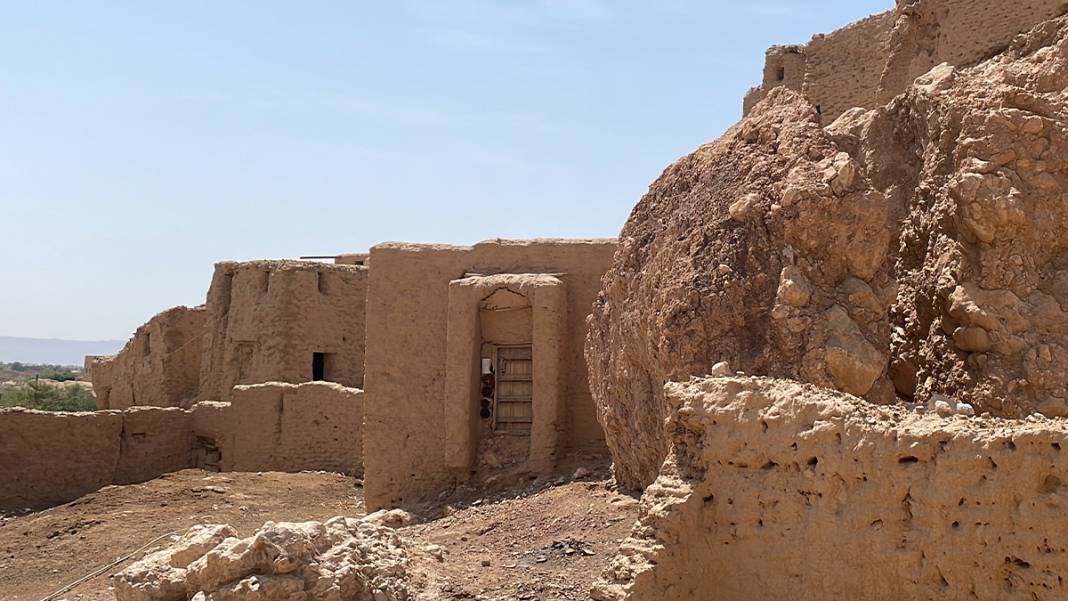 Yemen'in tarihi kerpiç evleri doğal güzelliğiyle ziyaretçileri mest ediyor 1