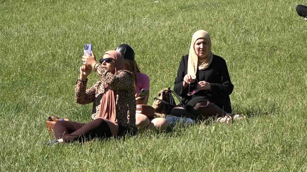 Ayder Yaylası bayram tatili boyunca binlerce kişiyi ağırladı 6