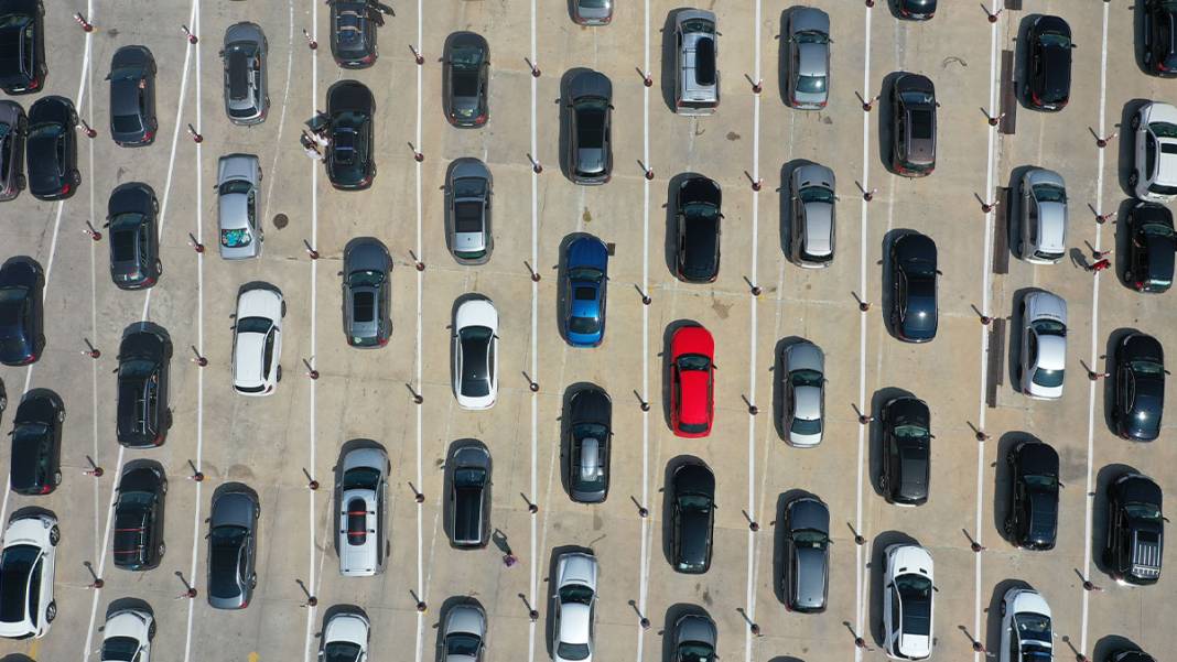 Avrupa'daki gurbetçiler yurda dönüyor... İşte bir ayda gelen araç sayısı 2