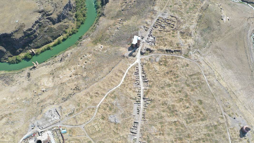 Ani'nin saklı tarihi gün yüzüne çıkarılıyor 10