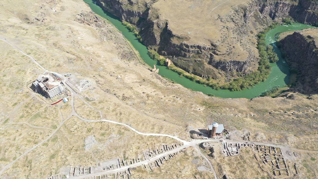 Ani'nin saklı tarihi gün yüzüne çıkarılıyor 12