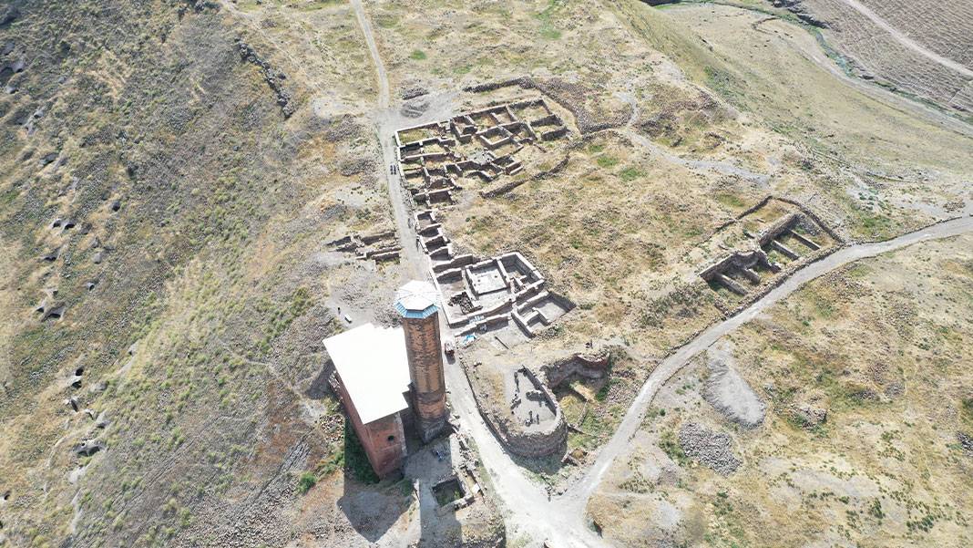 Ani'nin saklı tarihi gün yüzüne çıkarılıyor 19