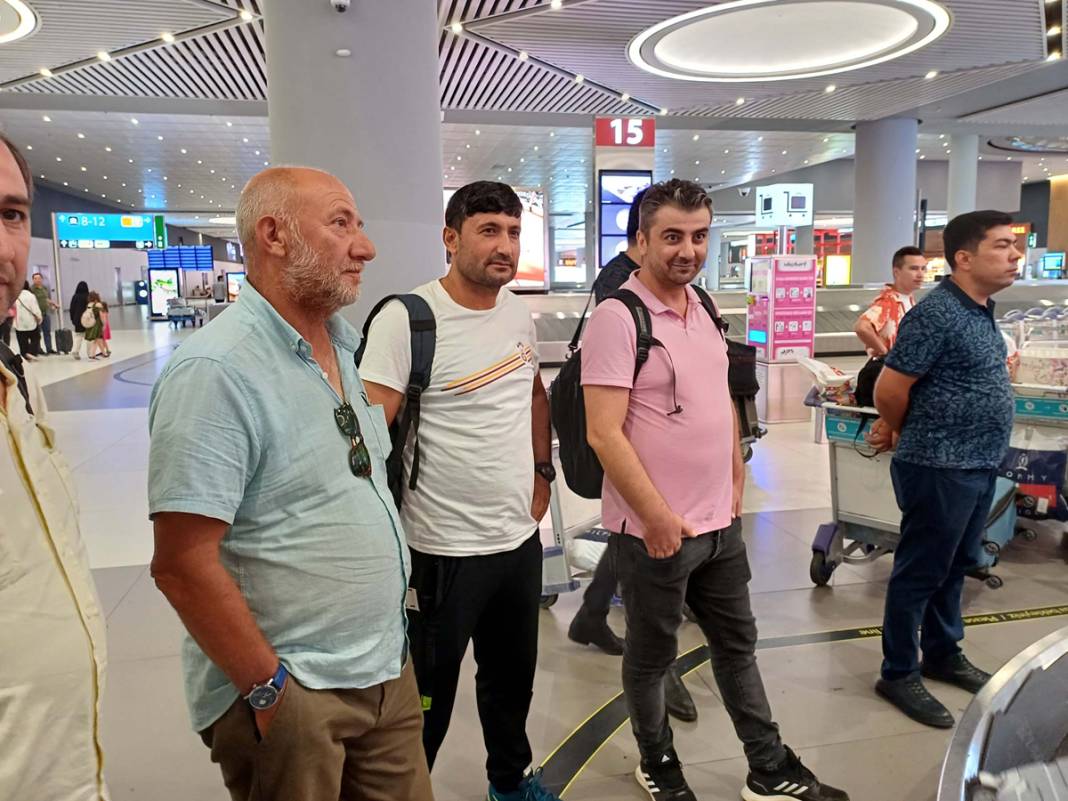 Nijer'deki Türk vatandaşları Türkiye'ye döndü 6