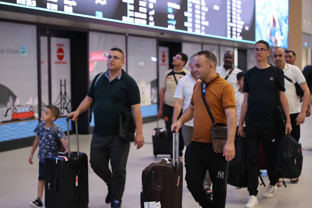 Nijer'deki Türk vatandaşları Türkiye'ye döndü 5