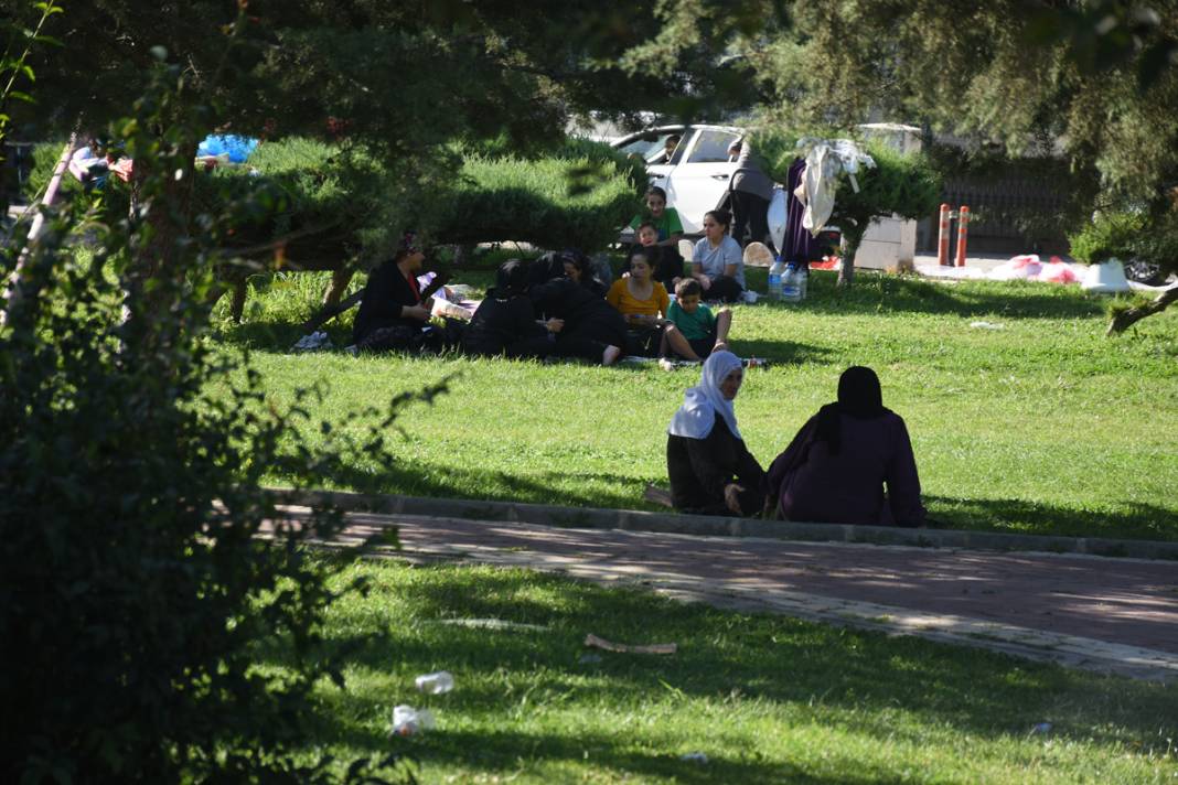 Malatya'da 5,3 korkusu: Depremden sonra parklarda sabahladılar 6