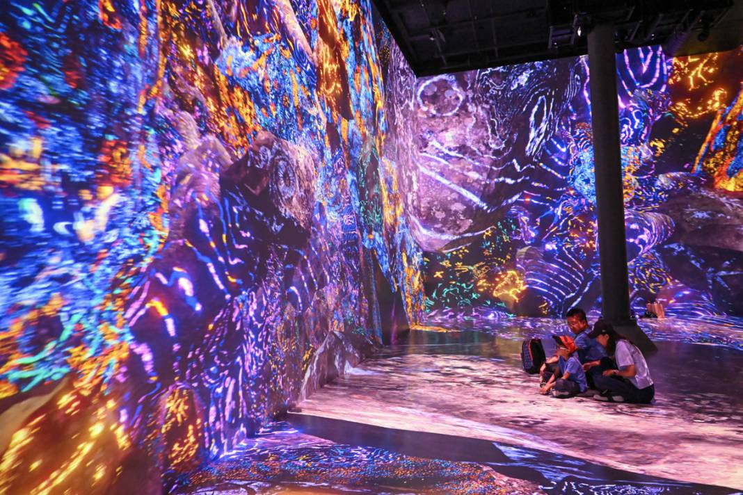 Işığın ötesine geçmeye var mısınız? Webb teleskobundan büyüleyen görüntüler 13