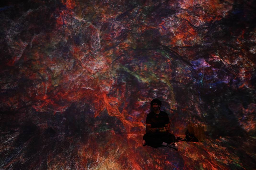 Işığın ötesine geçmeye var mısınız? Webb teleskobundan büyüleyen görüntüler 12