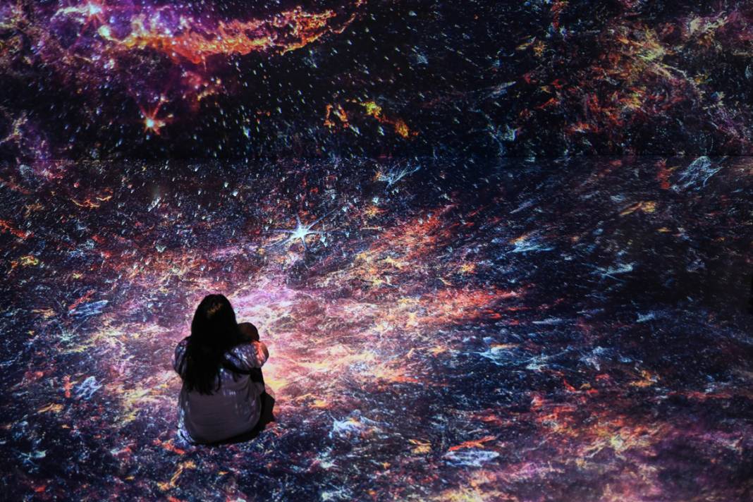 Işığın ötesine geçmeye var mısınız? Webb teleskobundan büyüleyen görüntüler 7